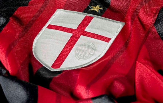 AC-Milan-home-kit-201415-crest
